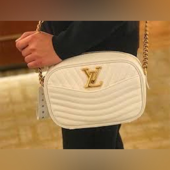 Louis Vuitton New Wave Camera Bag white - Picture 15 of 16
